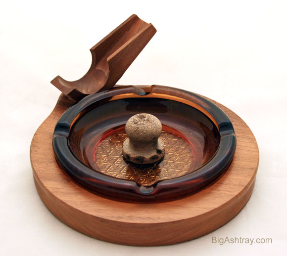 Retro 1970s Pipe Holder and Tapper Ashtray Big Ashtray