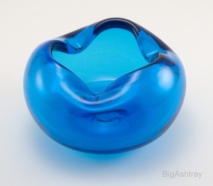 Blenko Mod Blue Ball Art Glass Ashtray Big Ashtray
