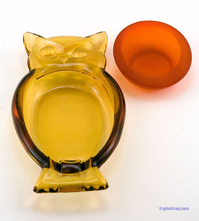 Retro Vintage Owl Ashtray by Viking Art Glass Big Ashtray