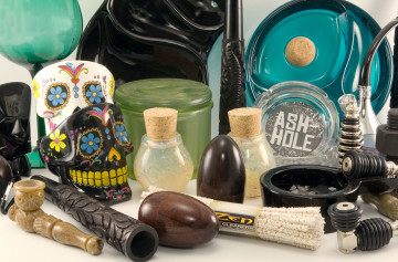 The Big Head Shop offers a selection of fun, useful, quality smoking paraphernalia.
