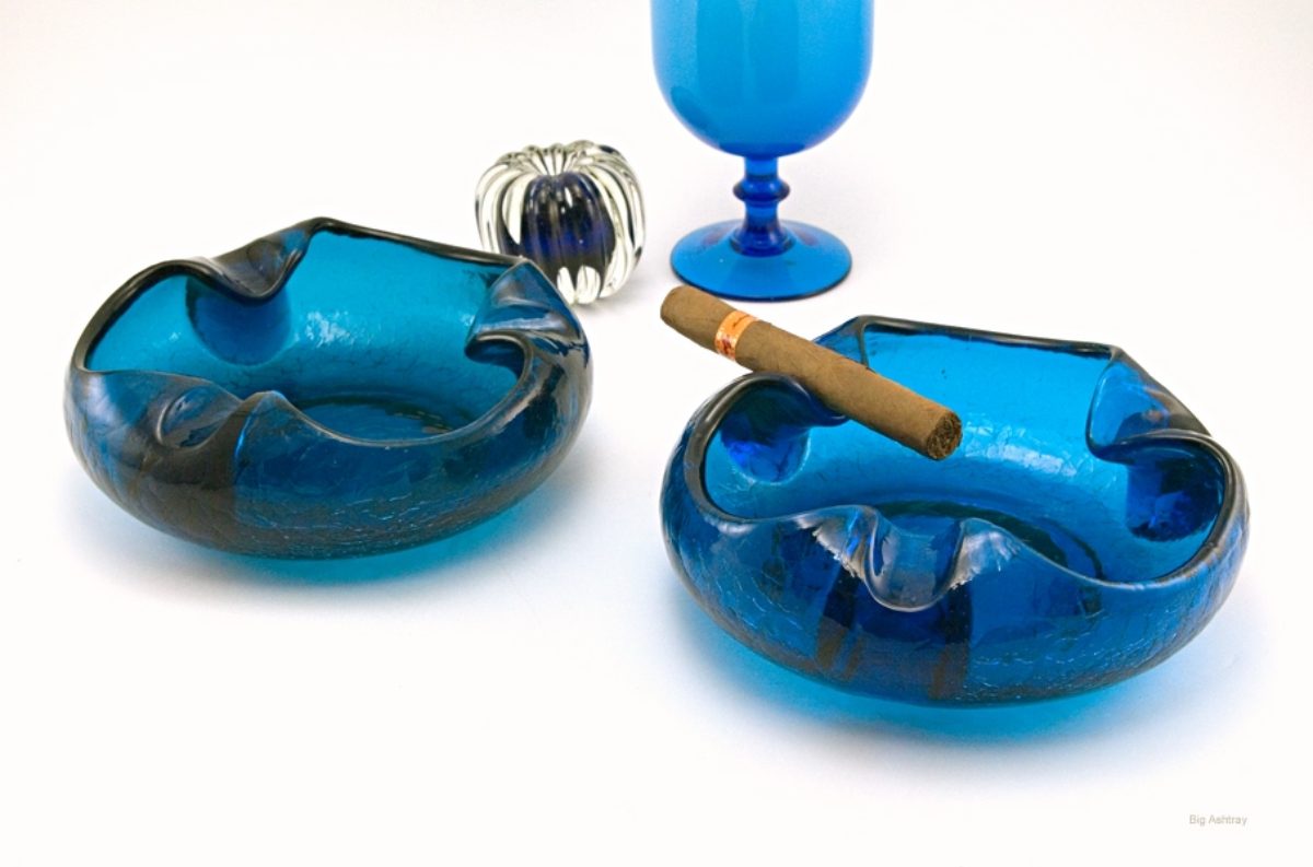 Bluenique Crackle Glass Ashtray by Viking Art Glass Big Ashtray