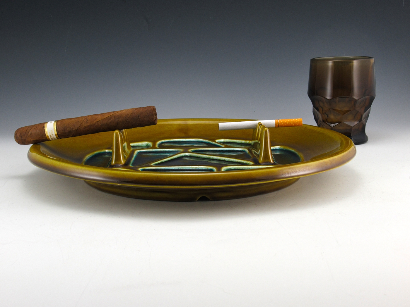 Giant MidCentury Modern Ashtray with Raised Rests Big Ashtray