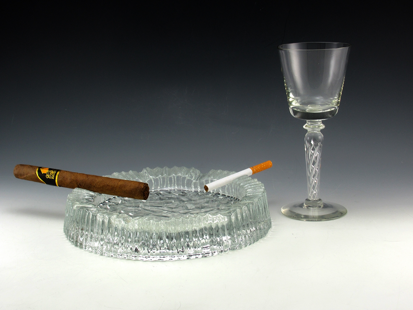 Ashtray Swedish Crystal Artic Ice by Skruf Vintage Big Ashtray