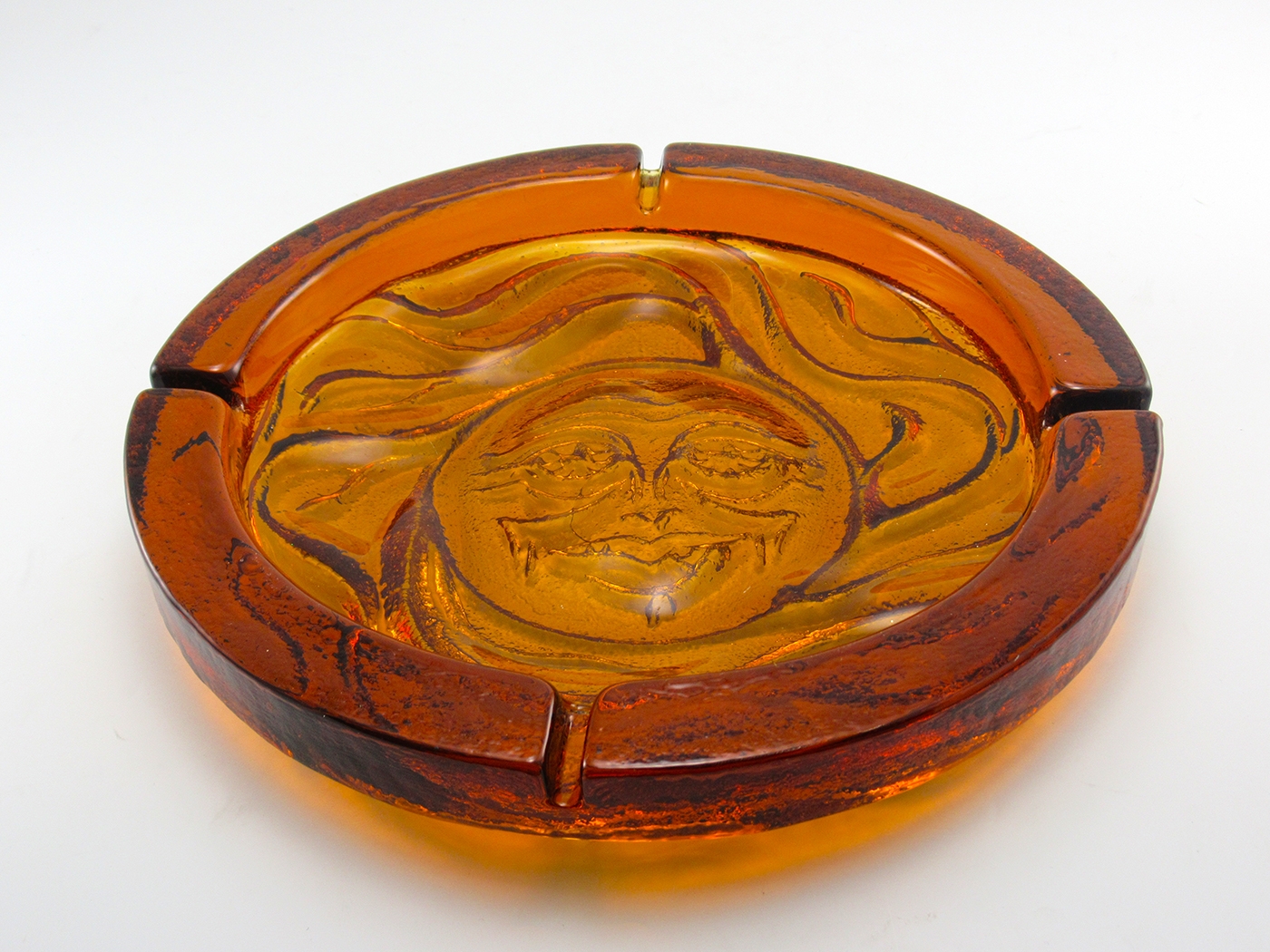 Vintage Glass Sun Face Seven Pound Patio Ashtray Big Ashtray